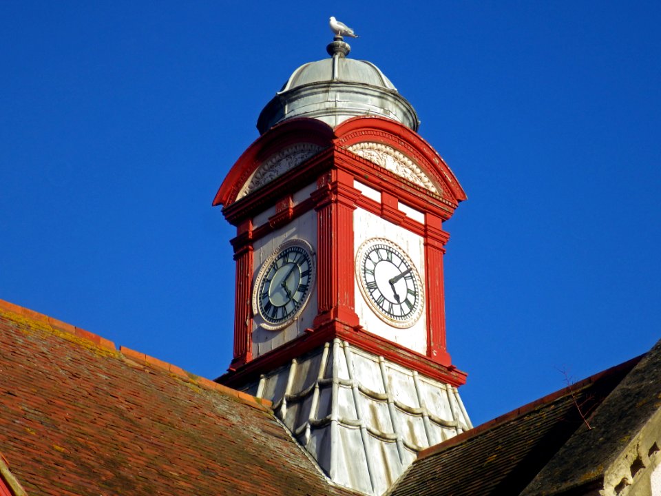 Clock, West Station, 16 Terminus Road, Bexhill(2)