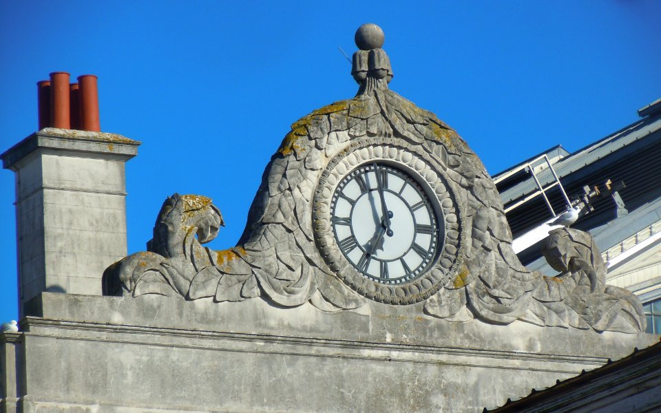Clock on Façade of Brighton Railway Station, Queens Road, Brighton (February 2018)