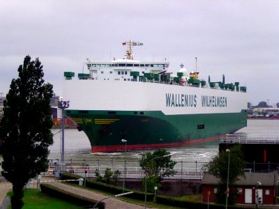 Car carrier Manon 2011-07-03