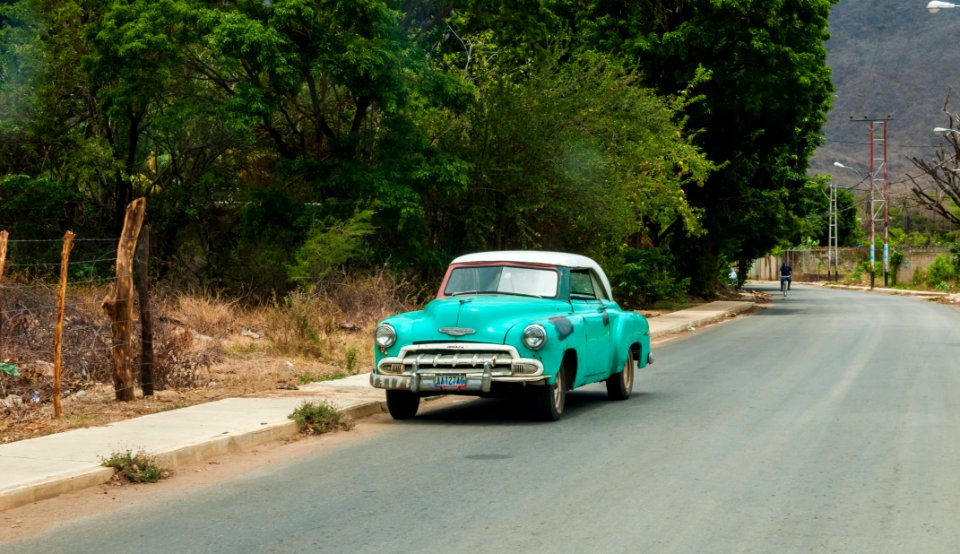 Car in San Juan Street