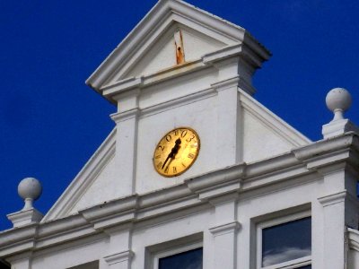 Clock, De La Warr Court, De La Warr Parade, Bexhill photo