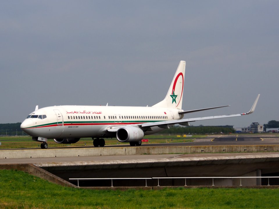 CN-ROH Royal Air Maroc Boeing 737-85P(WL) - cn 33978 taxiing pic-003