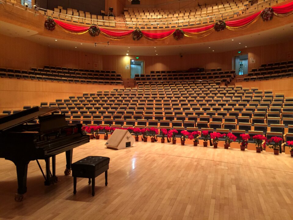 Piano concert hall steinway photo