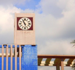 Clock tower at Shangao School in Haikou - 02