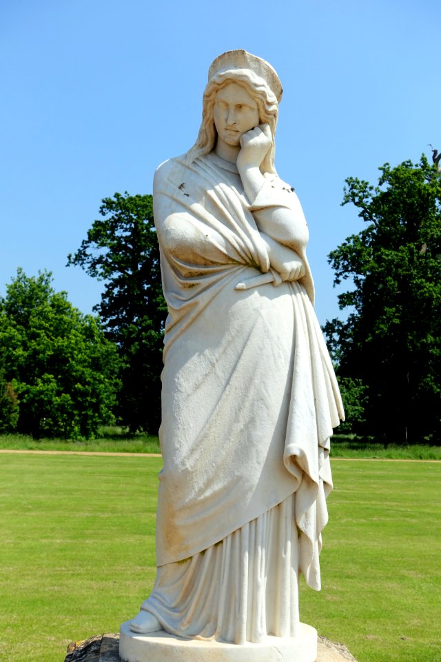 Clytemnestra, early to mid 1800s, marble - Wrest Park - Bedfordshire, England - DSC08301