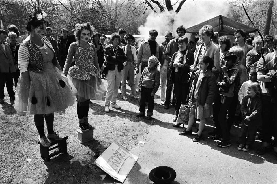 Clowns in het Vondelpark, Bestanddeelnr 932-5822