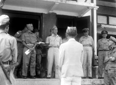 Co Amacab Commanding Officer — Allied Military Authority, Civil Affairs Branch, Bestanddeelnr 10198
