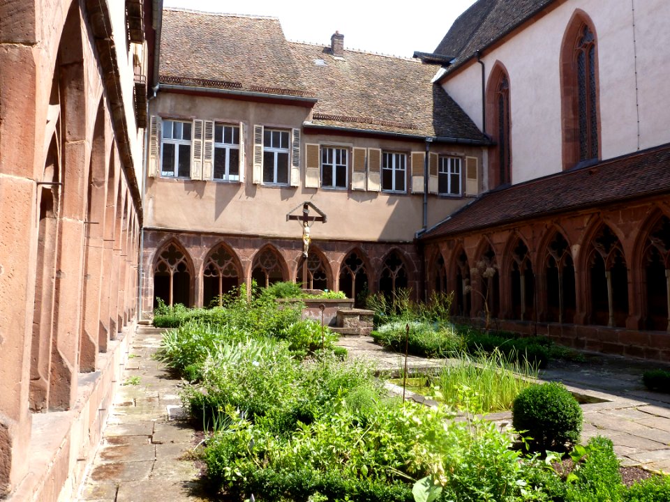 Cloître des récollets (Saverne) 02