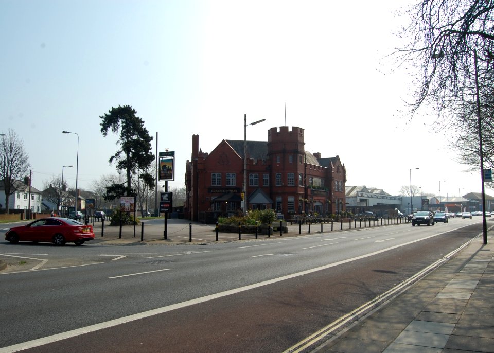 Coach and Horses pub, London Road–Copnor Road junction, Hilsea (March 2019) (4)