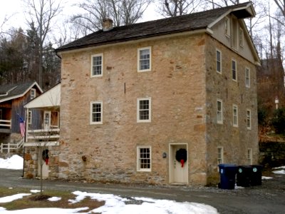 Clinger Moses Mills