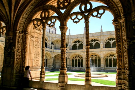 Cloisters of Mosteiro dos Jerónimos, from the ground floor, 2007-07-20, Lisbon 05