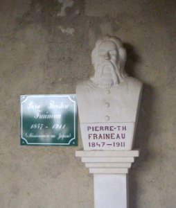 Cloitre carmes fraineau