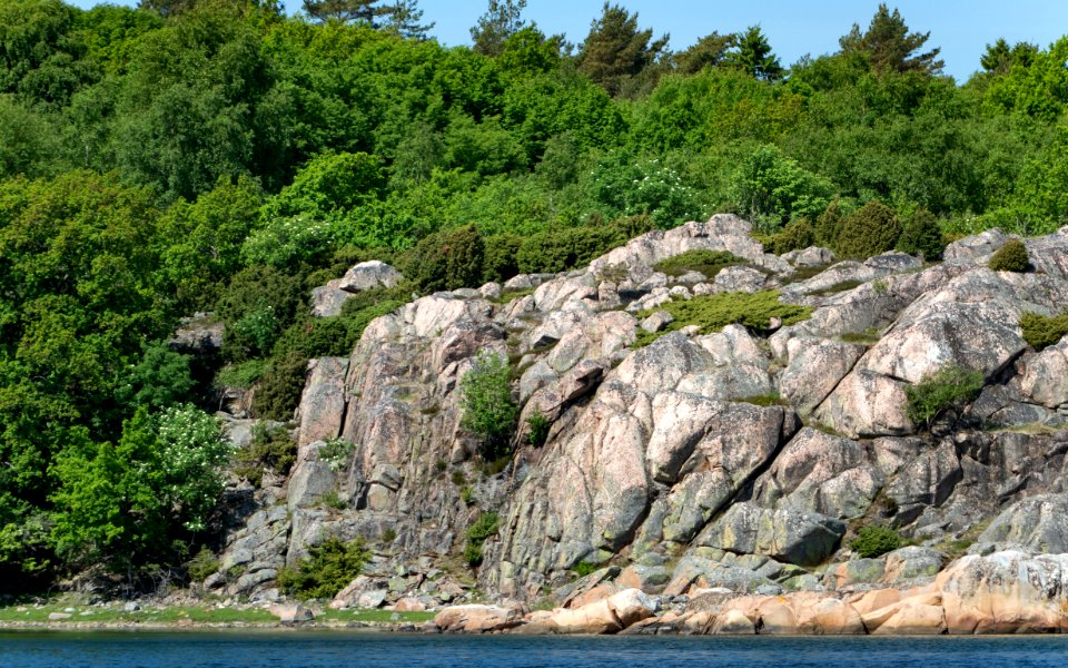Cliffs on the south east part of Ryxö 3