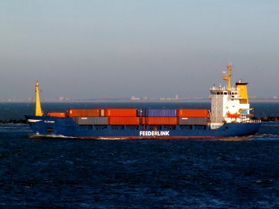 Clontarf leaving Port of Rotterdam 29-Jan-2006
