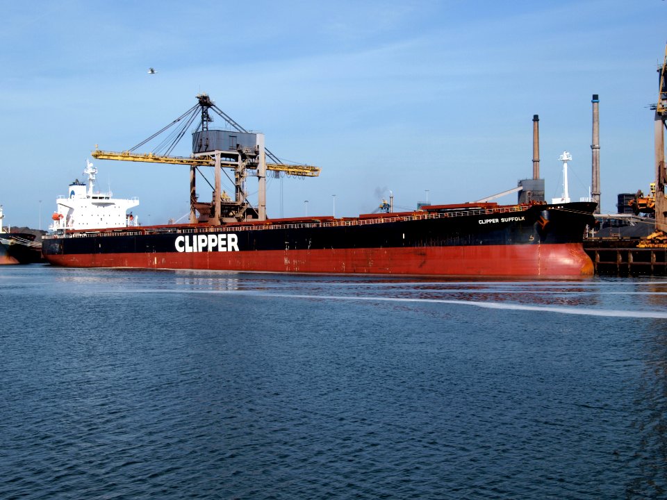 Clipper Suffolk - IMO 9331397 - Callsign 3FCY9 - at the Hoogovens, IJmuiden, Port of Amsterdam p2