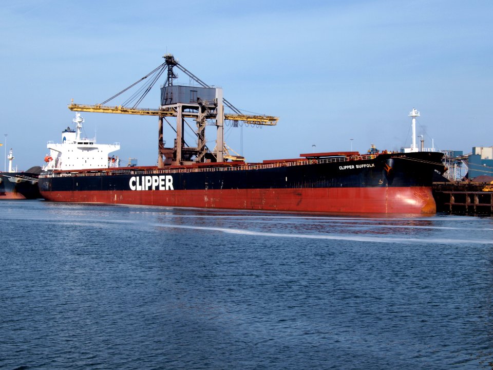 Clipper Suffolk - IMO 9331397 - Callsign 3FCY9 - at the Hoogovens, IJmuiden, Port of Amsterdam p1
