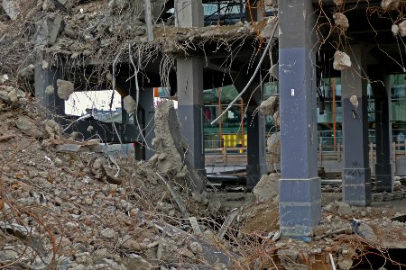 Close-up view on the demolition of the C.S. Post Building Amsterdam on Oosterdokseiland, February 2011