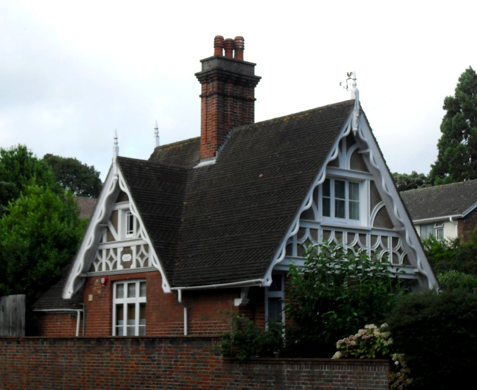 Cliveden Lodge, London Road, Withdean (NHLE Code 1381678) (August 2010) (2)