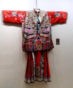 Clothing, Qing dynasty, 1644-1911 AD - Sichuan University Museum - Chengdu, China - DSC06263