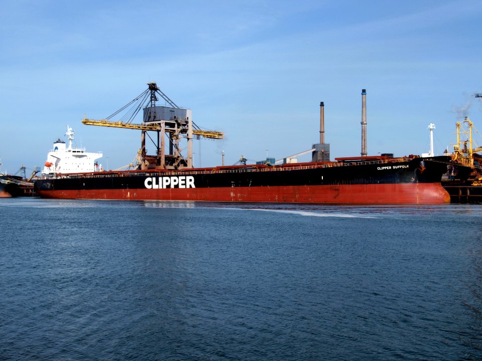 Clipper Suffolk - IMO 9331397 - Callsign 3FCY9 - at the Hoogovens, IJmuiden, Port of Amsterdam p3