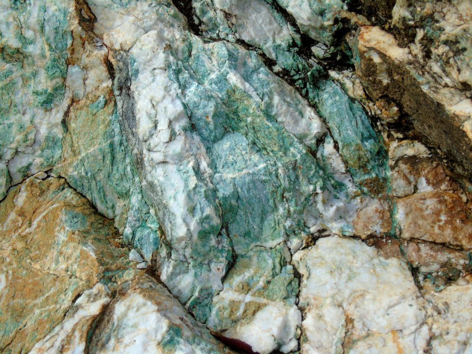 Closeup of Mariposite rock at Intersection of Hwy 164 and Hwy 132 in Mariposa County, California