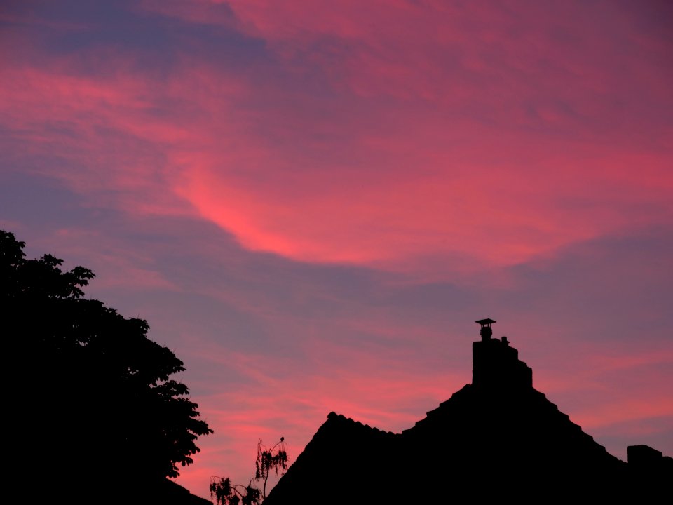 Clouds during sunset in Berlin-Hakenfelde 2019-06-15 07