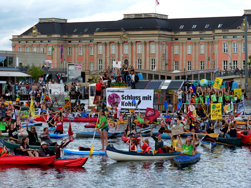 Coal and Boat demonstration 2019 171