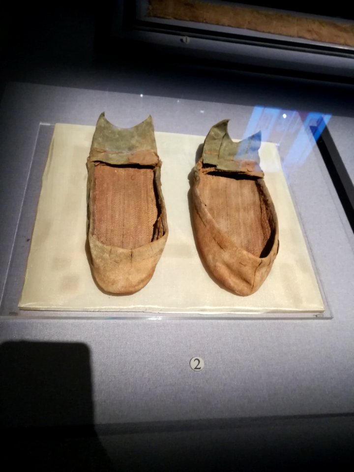 Cloth shoes, Xin Zhui, Hunan Museum, February 2018