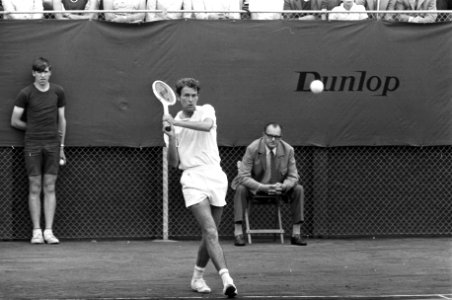 Cliff Drysdale in actie, Bestanddeelnr 922-6017