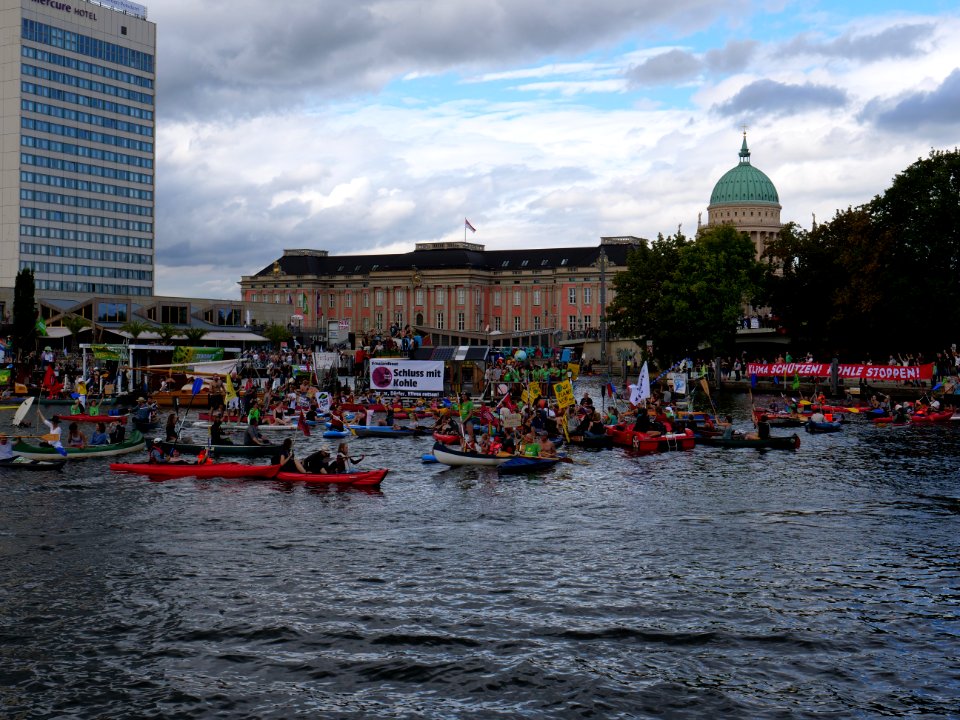 Coal and Boat demonstration 2019 174