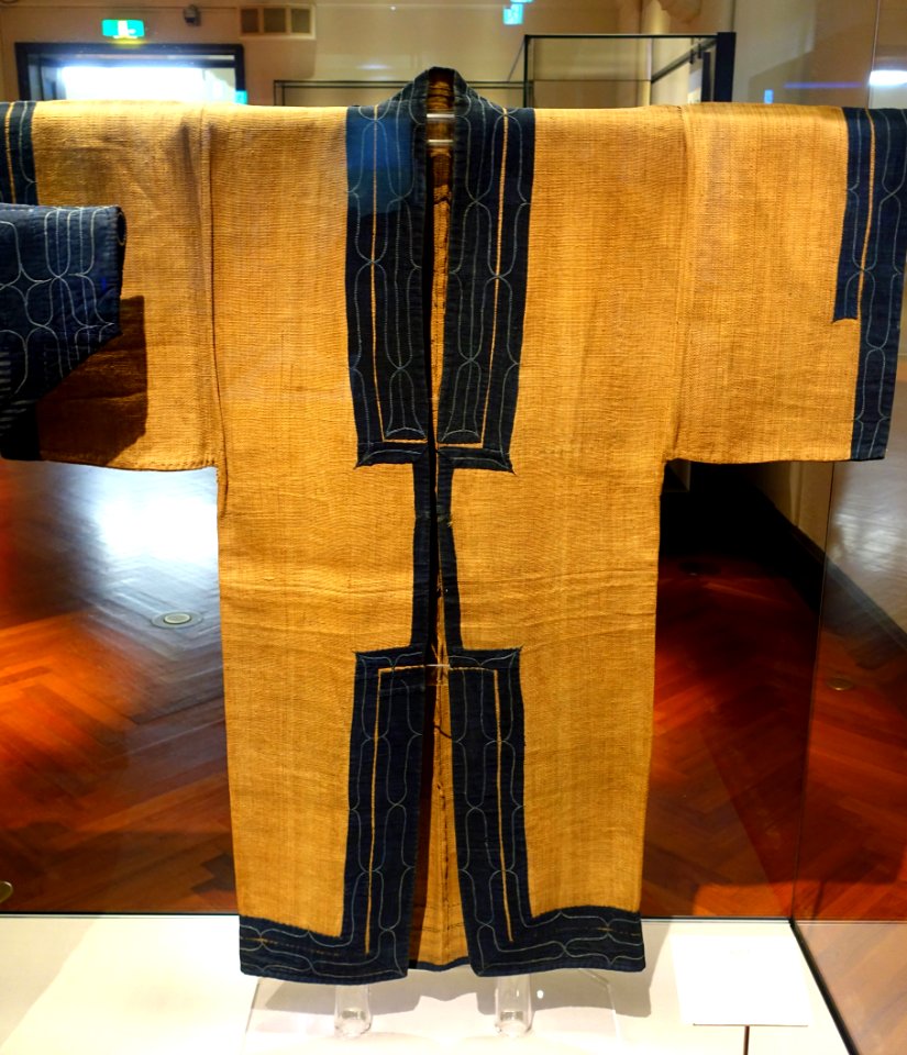 Coat, Ainu, Hokkaido, 1800s AD, attus (bast fiber) - Tokyo National Museum - Ueno Park, Tokyo, Japan - DSC09077