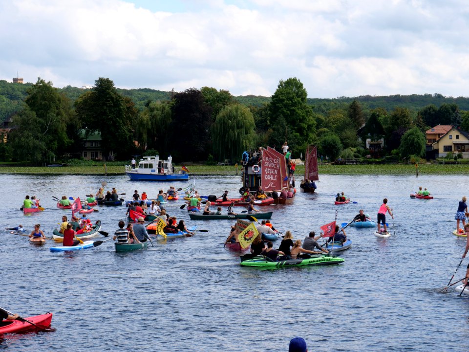 Coal and Boat demonstration 2019 44