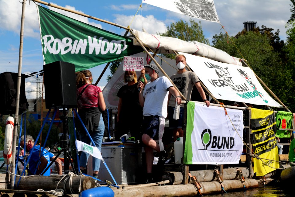 Coal and Boat demonstration 2020-08-29 246