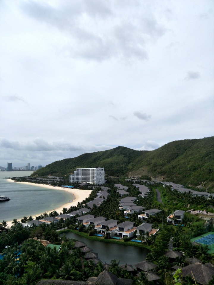 Coastline of Nha Trang in November 2017, picture5