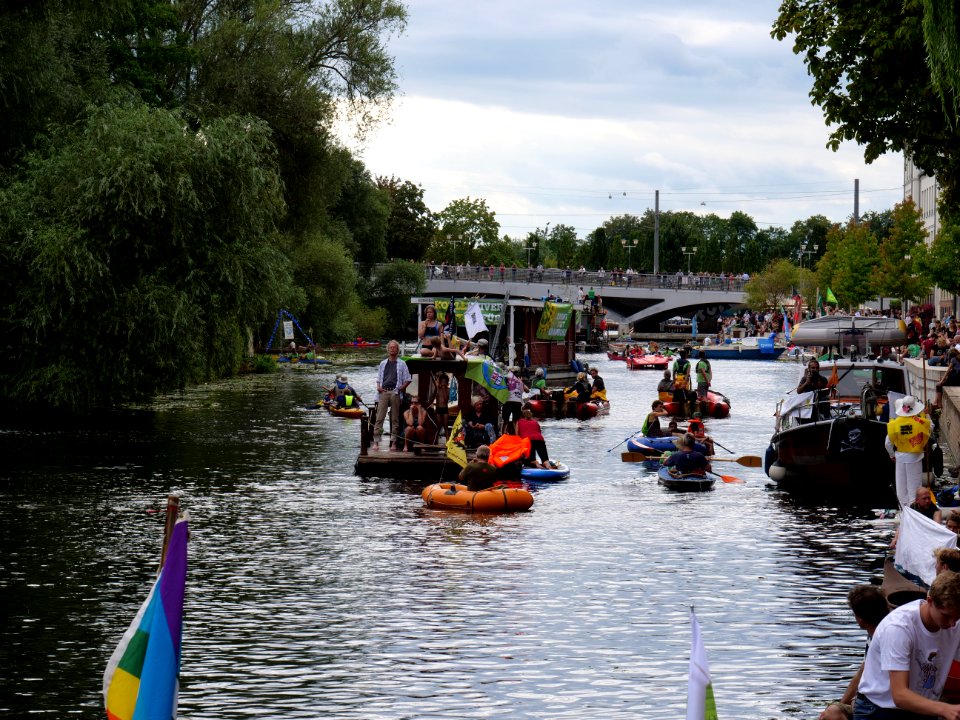 Coal and Boat demonstration 2019 216