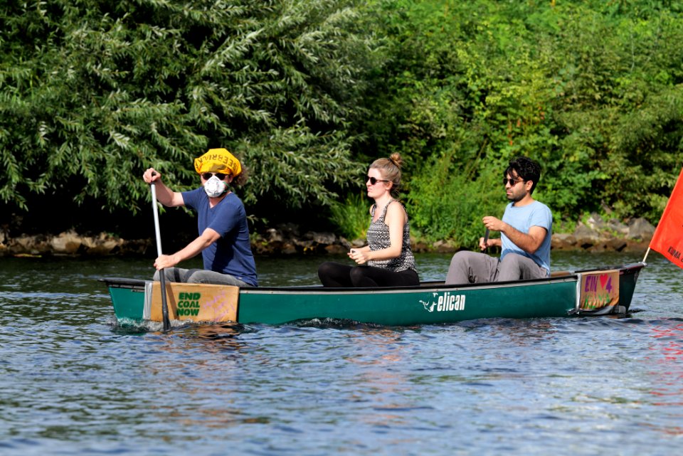 Coal and Boat demonstration 2020-08-29 272