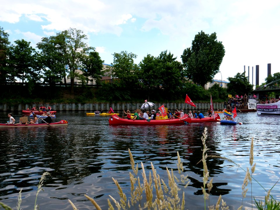 Coal and Boat Demonstration Berlin May 2018 05
