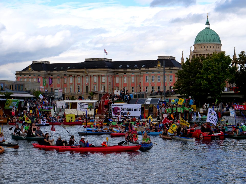 Coal and Boat demonstration 2019 161