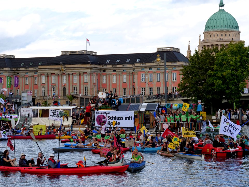 Coal and Boat demonstration 2019 159