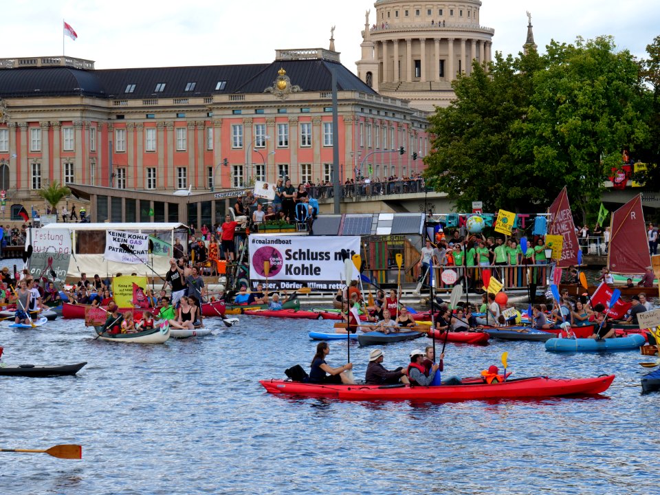 Coal and Boat demonstration 2019 155