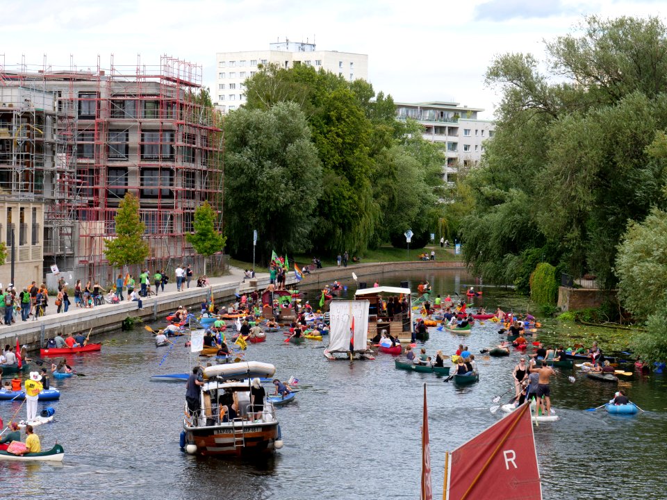 Coal and Boat demonstration 2019 200