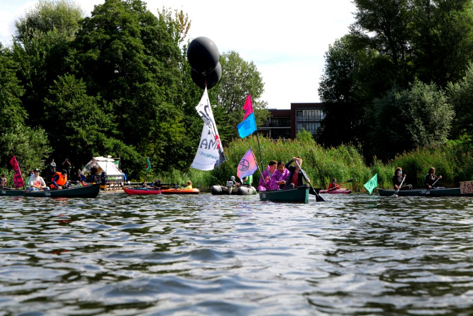 Coal and Boat demonstration 2020-08-29 28