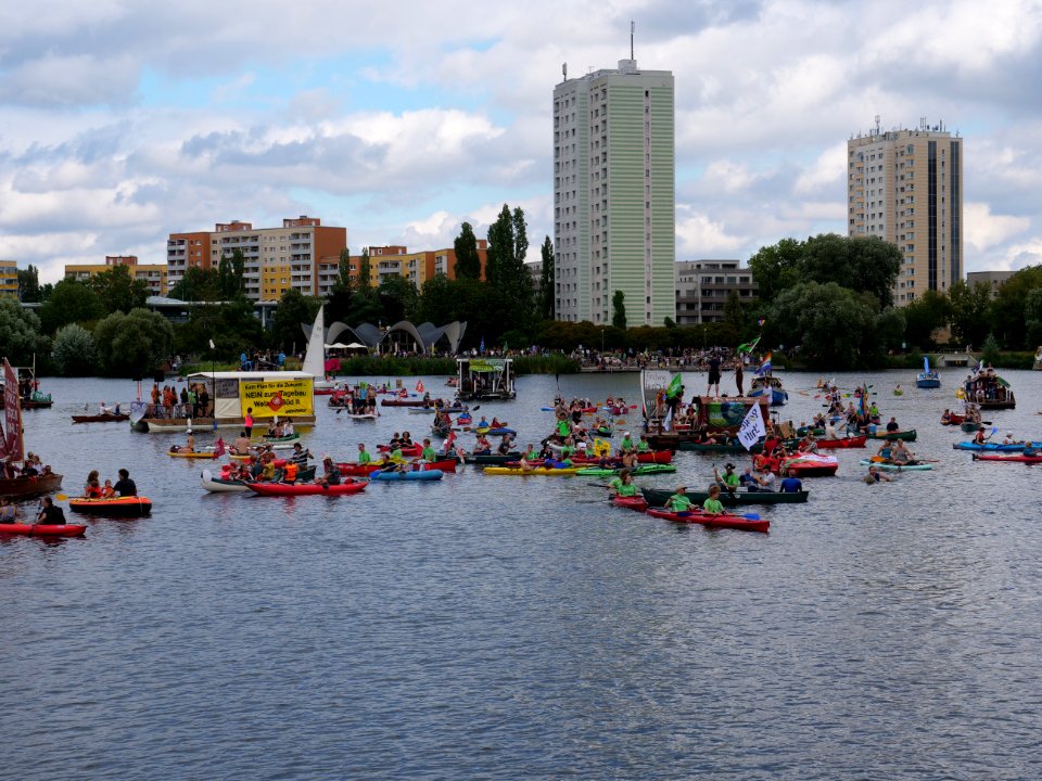Coal and Boat demonstration 2019 11