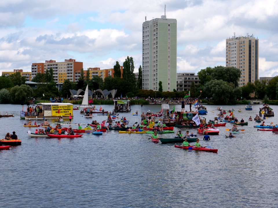 Coal and Boat demonstration 2019 13