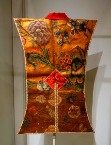 Coat (jinbaori), Japan, 1750-1840 AD, Dutch leather and wool, European printed cotton lining, silk trim - Peabody Essex Museum - Salem, MA - DSC05235