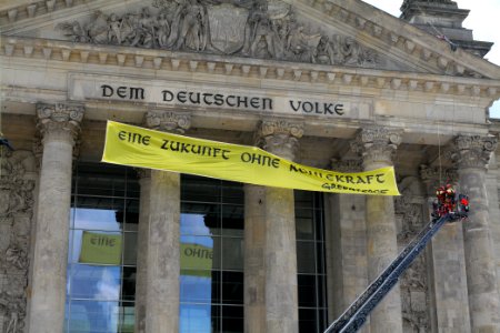Coal law protest Greenpeace banner Reichstag Berlin 2020-07-03 79