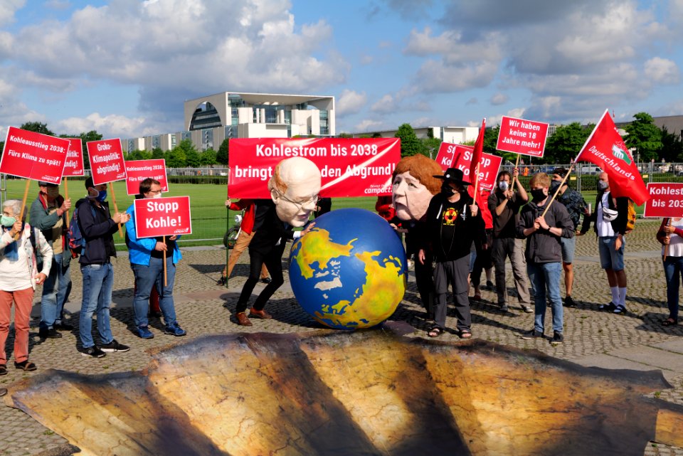 Coal law protest at Platz der Republik 2020-07-03 Campact 10