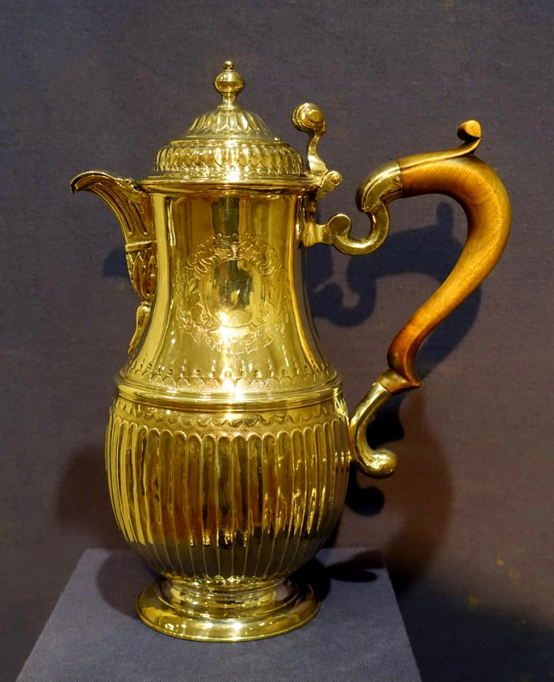 Coffee jug, Edward Yorke, London, England, 1707, silver, wood - Dallas Museum of Art - DSC05168