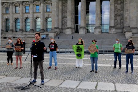 Coal law climate movement press conference at Platz der Republik 2020-07-03 20