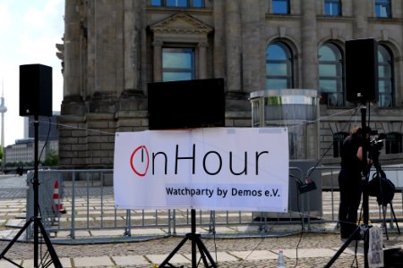 Coal law Bundestag debate public viewing at Platz der Republik 2020-07-03 08